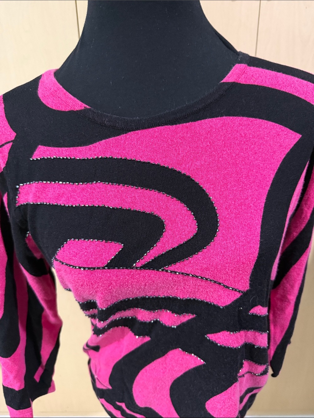 Peter Nygard Hot Pink and Black Abstract Long Sleeve Top
